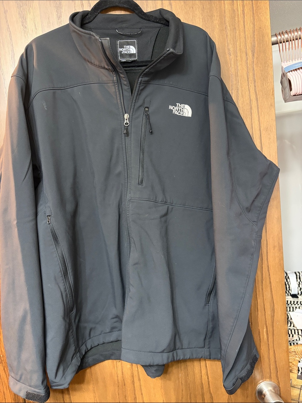 The North Face Men's Black Lightweight Softshell Jacket